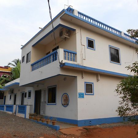Casa Almeida Guest House Кандолим Екстериор снимка
