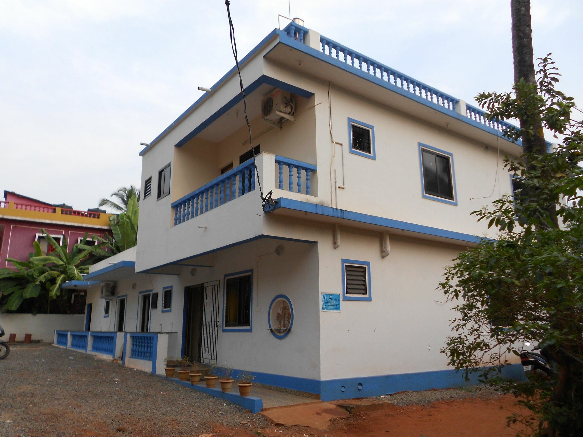 Casa Almeida Guest House Кандолим Екстериор снимка