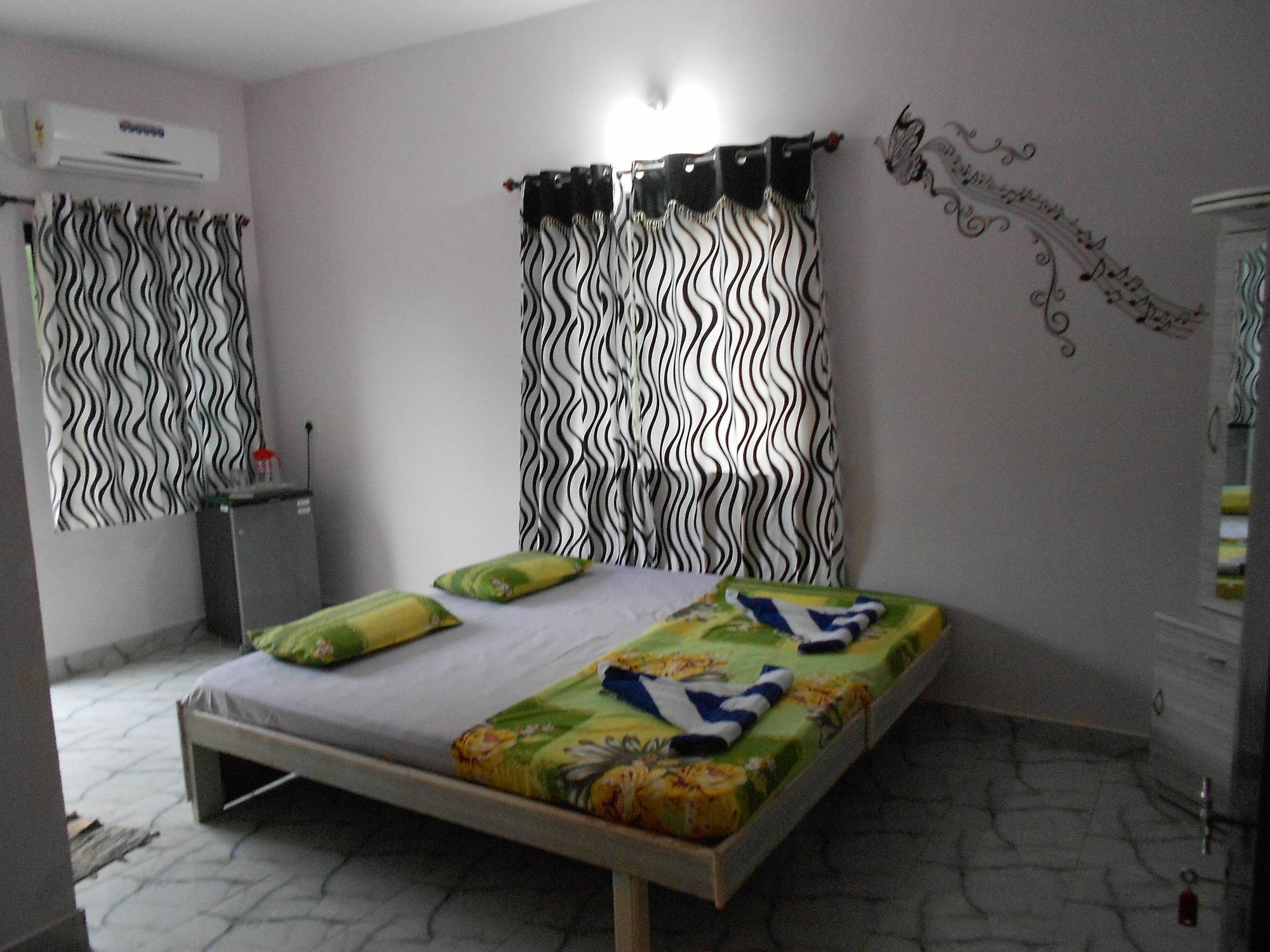 Casa Almeida Guest House Кандолим Екстериор снимка